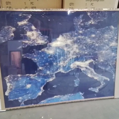 BRAND NEW HOMESDIRECT365 GLASS ART EUROPEAN SCENE 