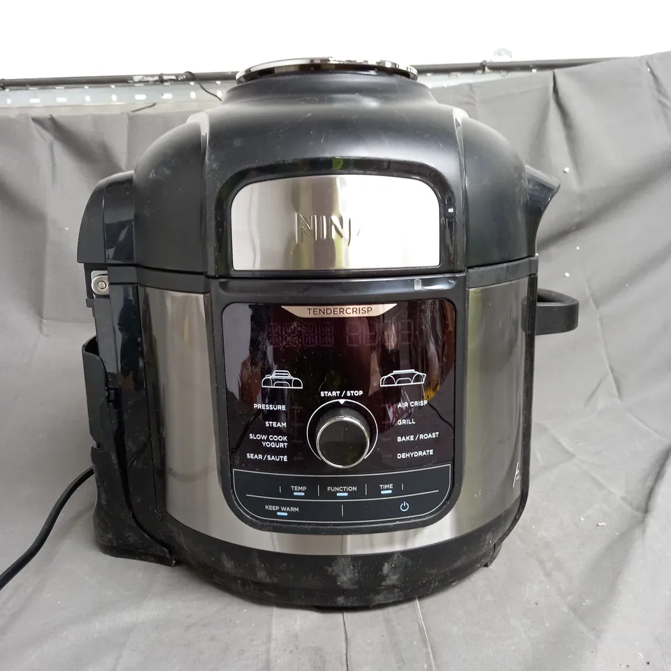BOXED NINJA FOODI MAX MULTI-COOKER OP500UK