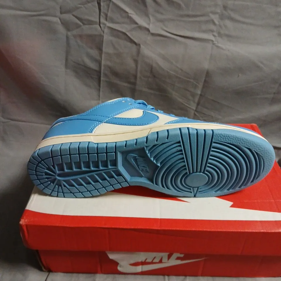 NIKE DUNK LOW TRAINERS IN BLUE/WHITE - 7