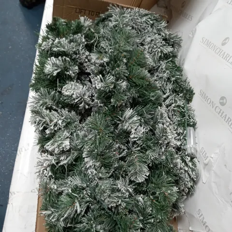 BOXED 9FT PRELIT EMPEROR FLOCKED GARLAND (1 BOX)