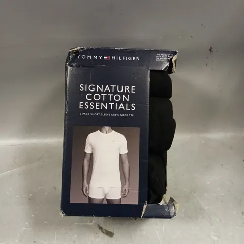 TOMMY HILFIGER SIGNATURE COTTON ESSENTIAL 3 PACK LOUNGEWEAR T-SHIRTS - BLACK - 2XL