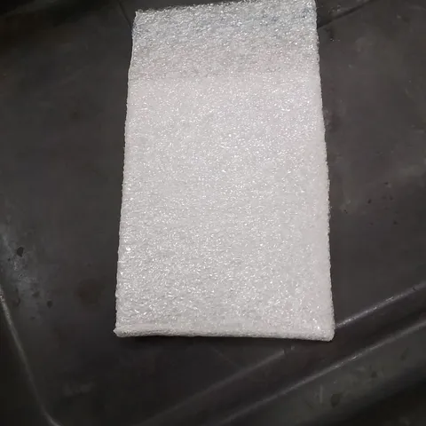 PALLET CONTAINING APPROXIMATELY 16000 FOAM LAMINATE BAGS SELF SEALING