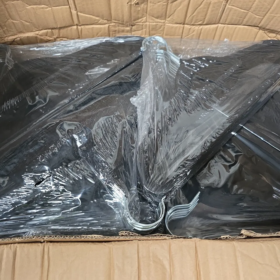 APPROXIMATELY 70 SEALED CLOTHES HANGERS IN BLACK 