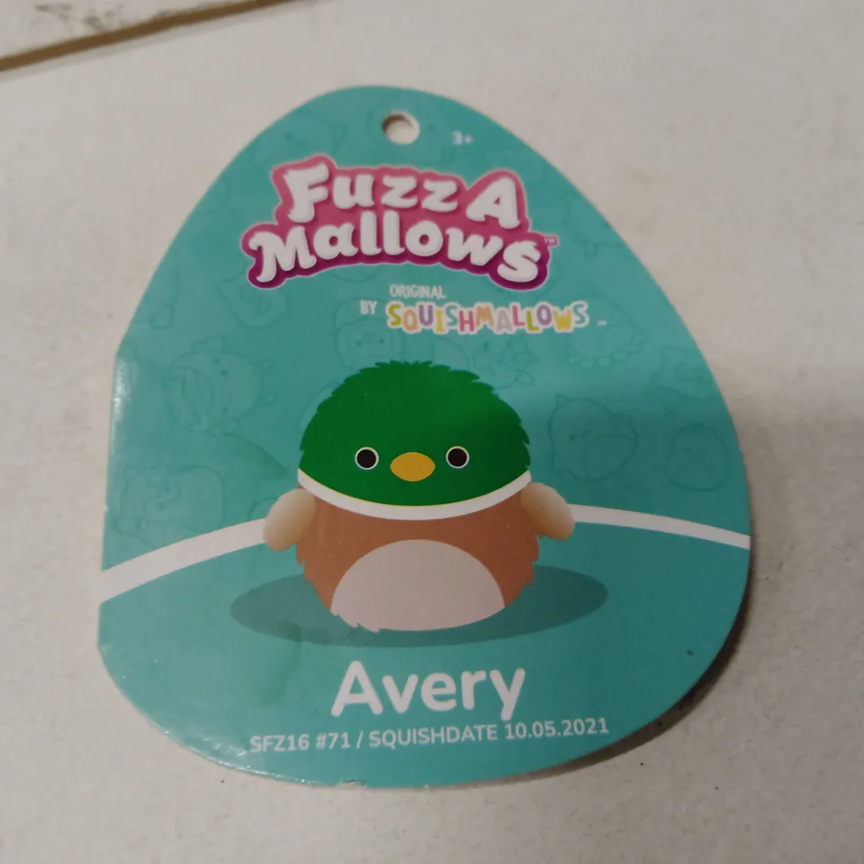 BAGGED SQUISHMALLOWS AVERY PLUSH TOY
