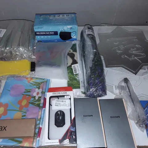 LARGE QUANTITY OF ASSORTED HOUSEHOLD ITEMS TO INCLUDE HAIR COMBS, YOGA STRAPS, PHONE CASES AND SHOWER FILTER BALLS