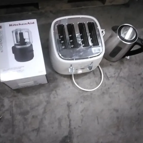 PALLET TO CONTAIN ELECTRICAL HOUSEHOLD GOODS INCLUDING; TOASTER, CORDLESS FOOD CHOPPER, KETTLE