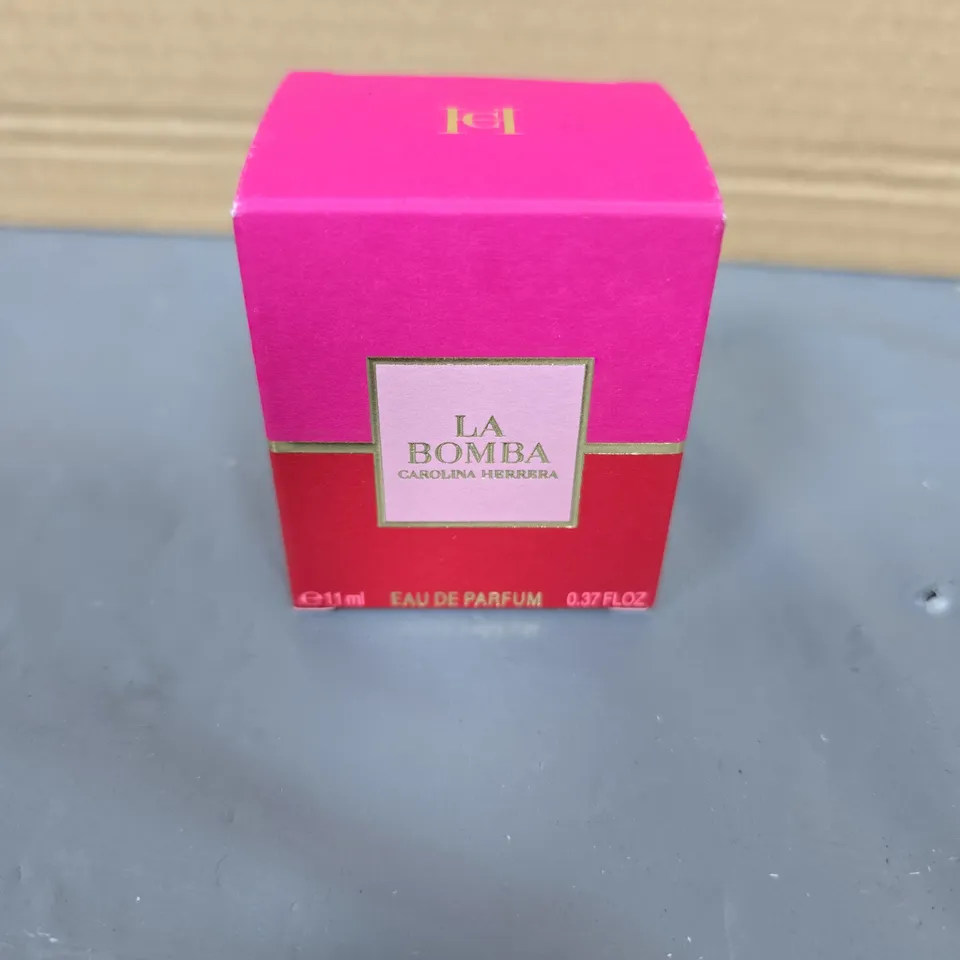 CAROLINA HERRERA LA BOMBA EAU DE PARFUM – 11 ML TRAVEL SIZE, BOXED