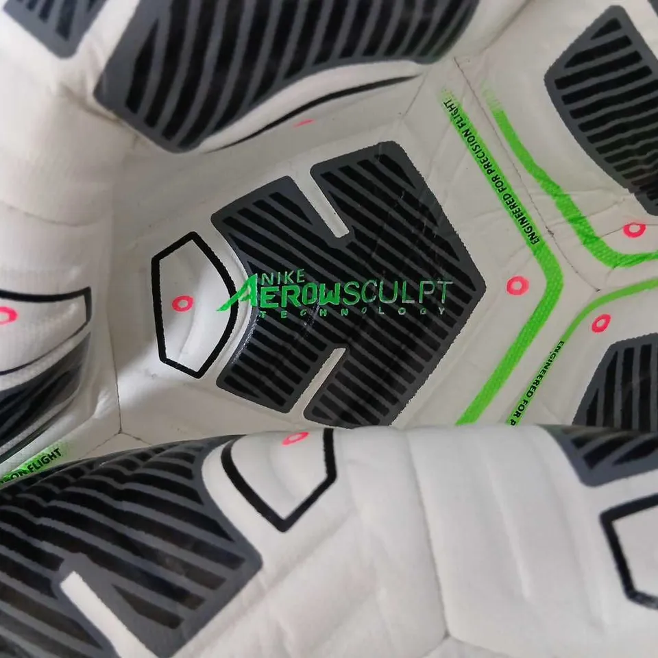 NIKE AEROWSCULPT FOOTBALL – WHITE/BLACK WITH NEON GREEN SIZE 5