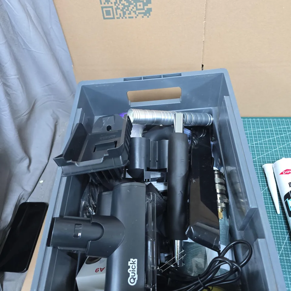 TOTE OF APPROXIMATELY 15 ASSORTED ITEMS TO INCLUDE: DOWSIL C50