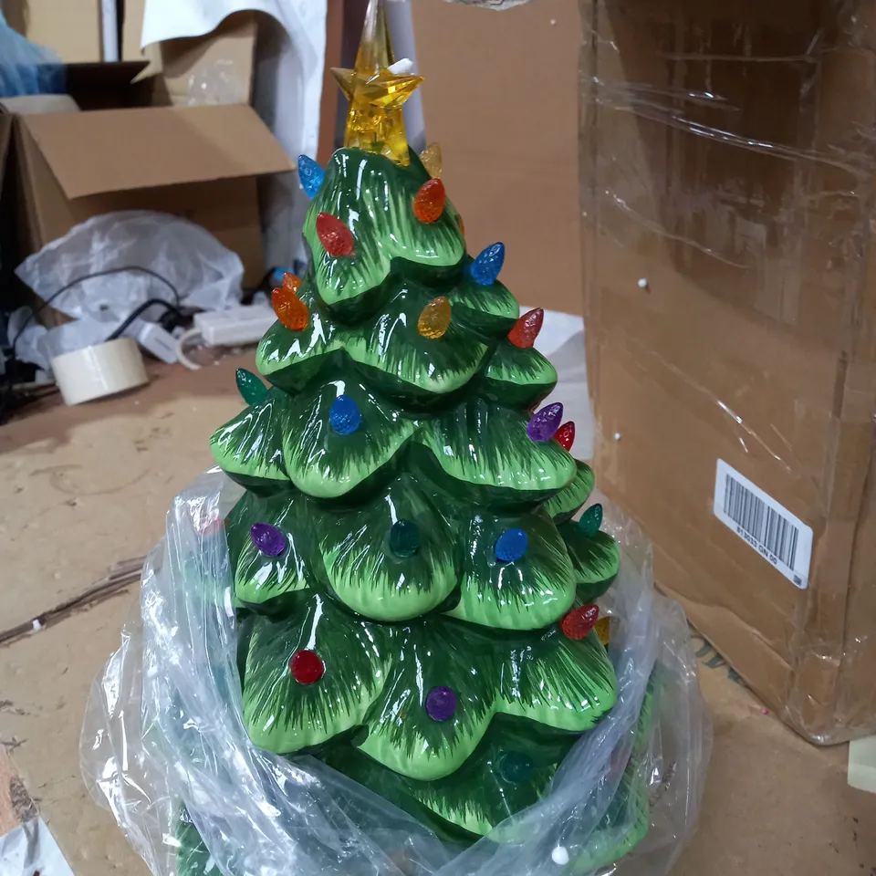 MR CHRISTMAS ILLUMINATED CERAMIC NOSTALGIC TREE