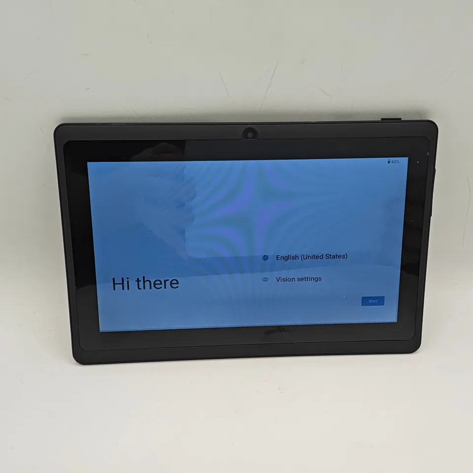 UNBOXED ATMPC 32GB TABLET IN BLACK WITH PINK CASE