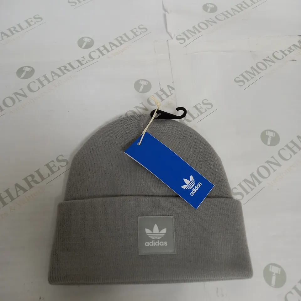 ADIDAS ORIGINAL BEANIE HAT