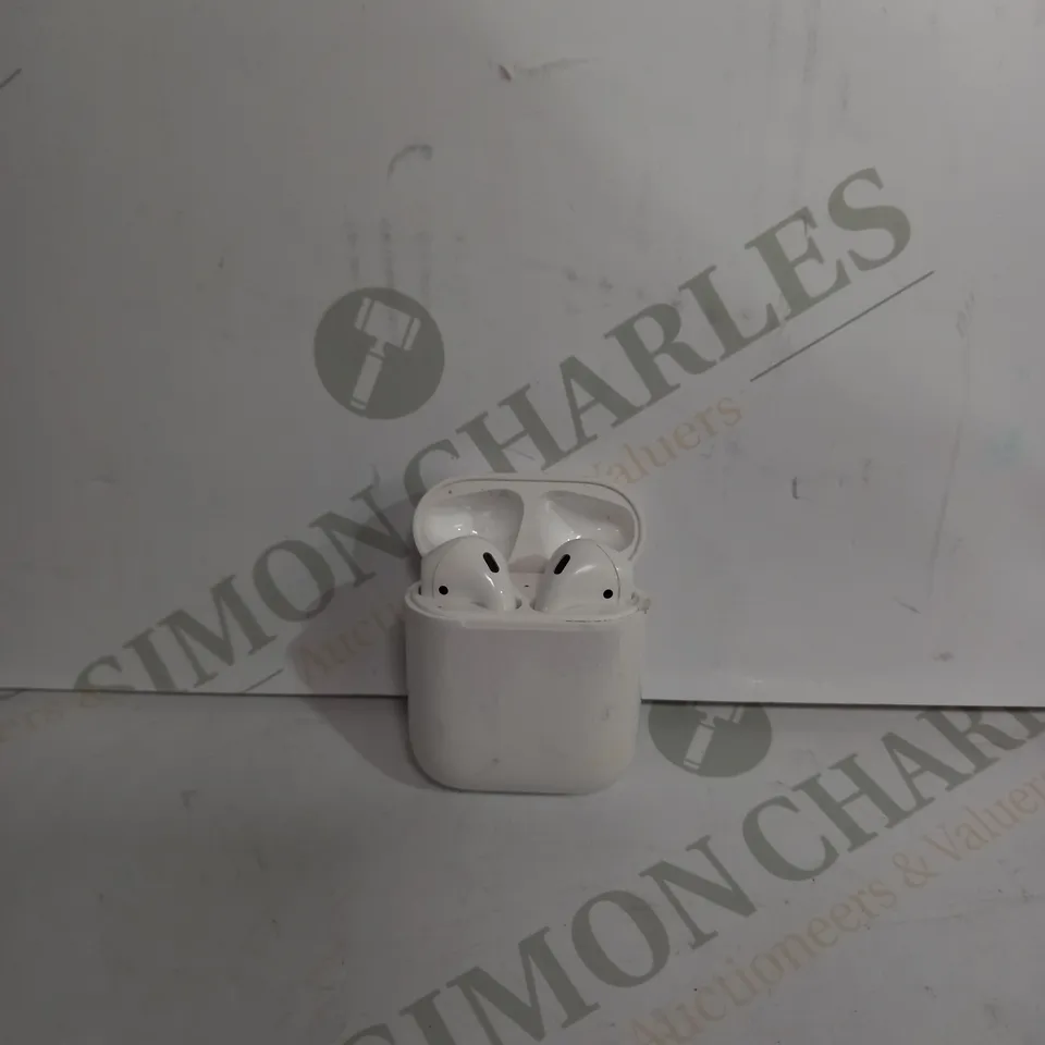 APPLE AIR PODS GEN 1