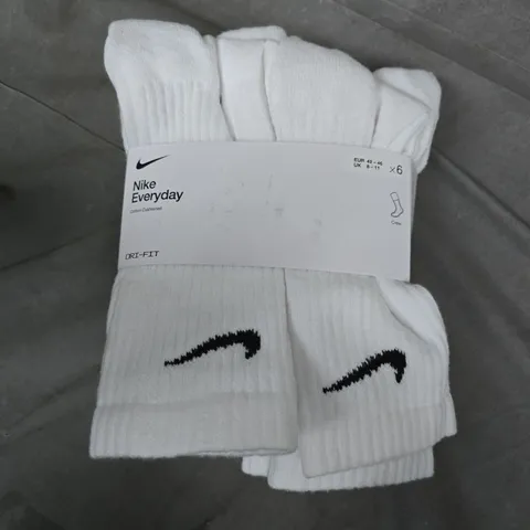 NIKE EVERYDAY CREW 6 PACK OF SOCKS IN WHITE - UK8-11