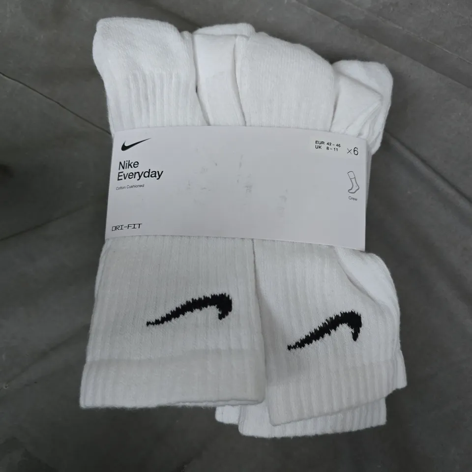NIKE EVERYDAY CREW 6 PACK OF SOCKS IN WHITE - UK8-11