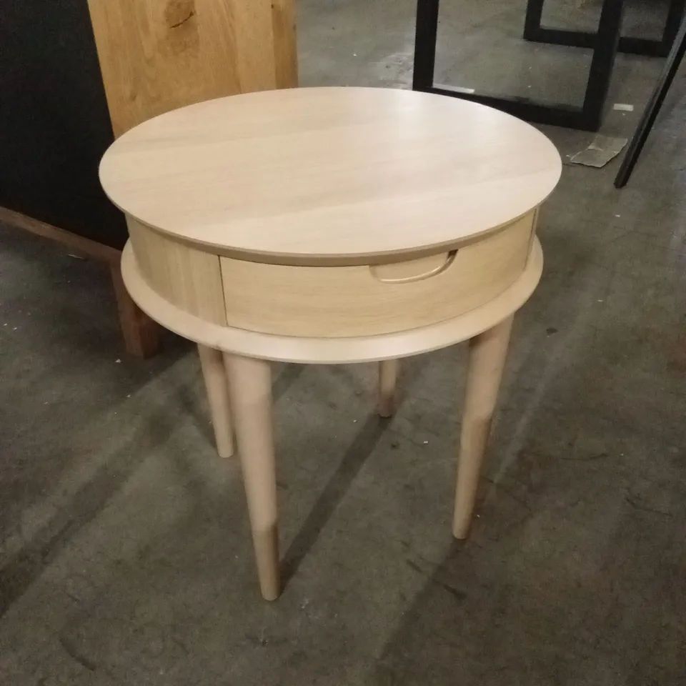 QUALITY DESIGNER DANSK SCANDI OAK LAMP TABLE WITH DRAWER