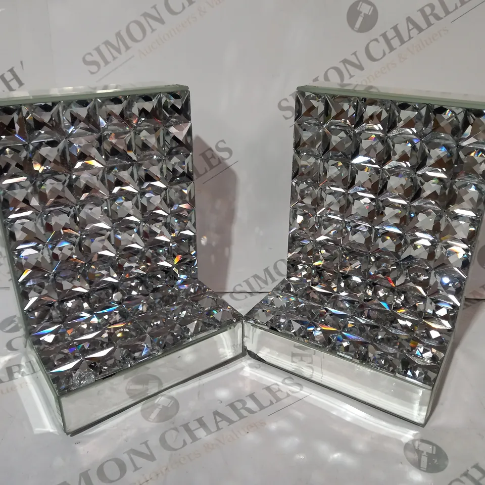 BOXED JM BY JULIEN MACDONALD CRYSTAL MIRRORED BOOKENDS
