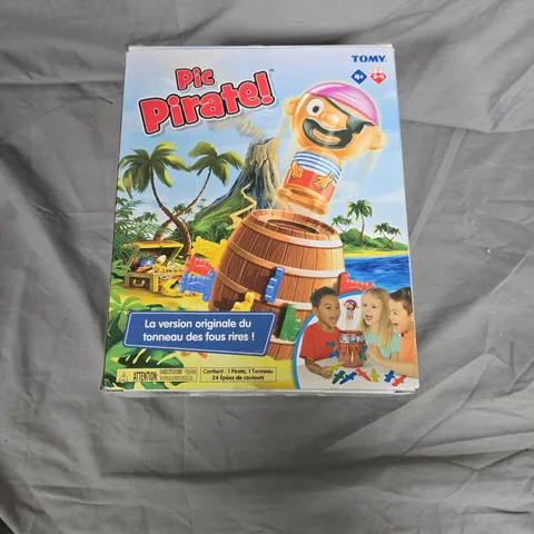Tomy Pop Up Pirate – Pic Pirate! boxed game (Ages 4+)