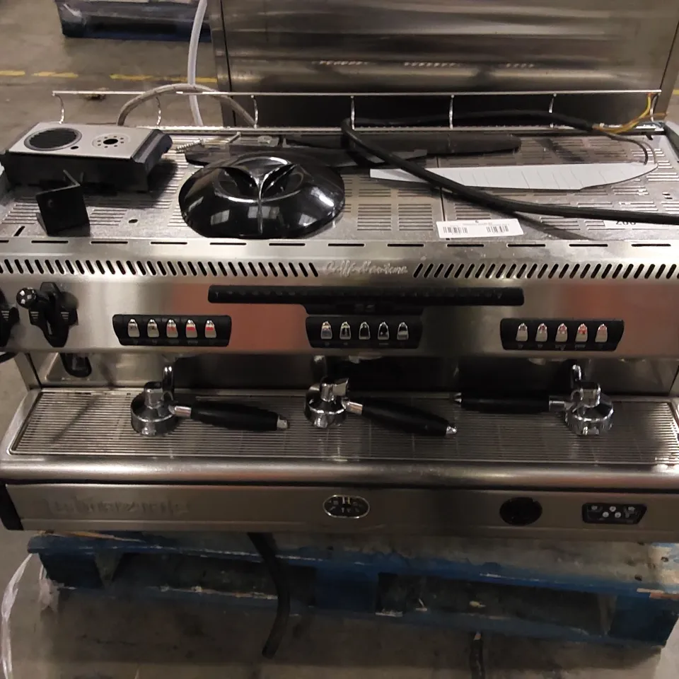 LA SPAZIALE S5 3-GROUP COMMERCIAL ESPRESSO COFFEE MACHINE 