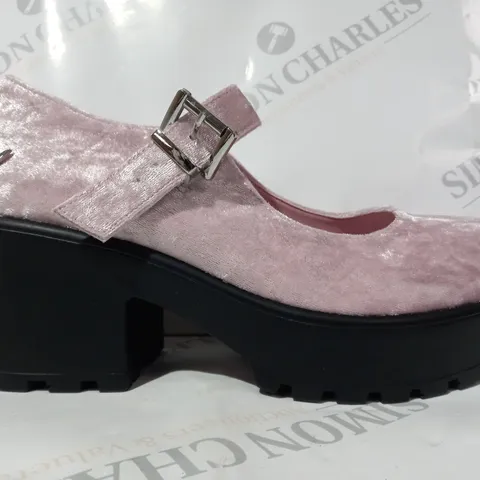 PAIR OF KOI VEGAN CHUNKY BLOCK HEEL SHOES IN PINK CRUSHED VELVET EFFECT W. PLAYBOY BUNNY DETAIL SIZE 6