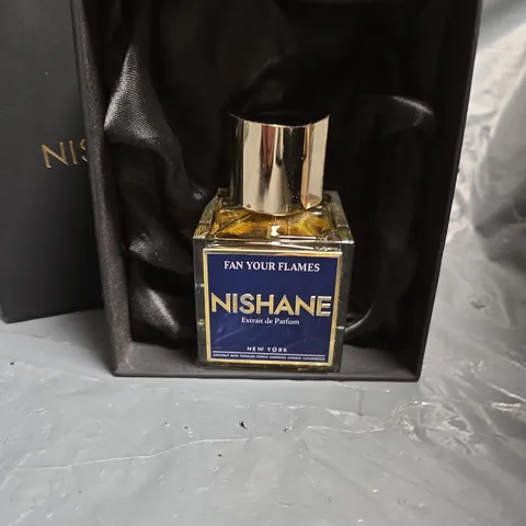 BOXED FAN YOUR FLAMES NISHANE EXTRAIT DE PARFUM 100ML