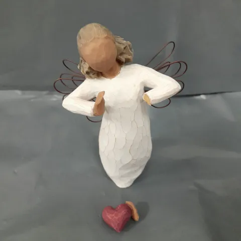 BOXED WILLOW TREE HEART FIGURE 