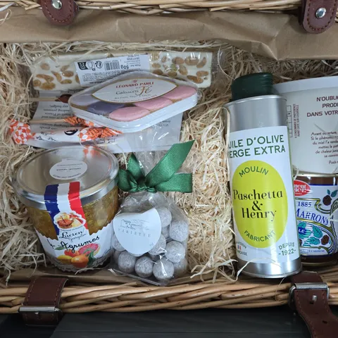 LUXURY FOOD HAMPER