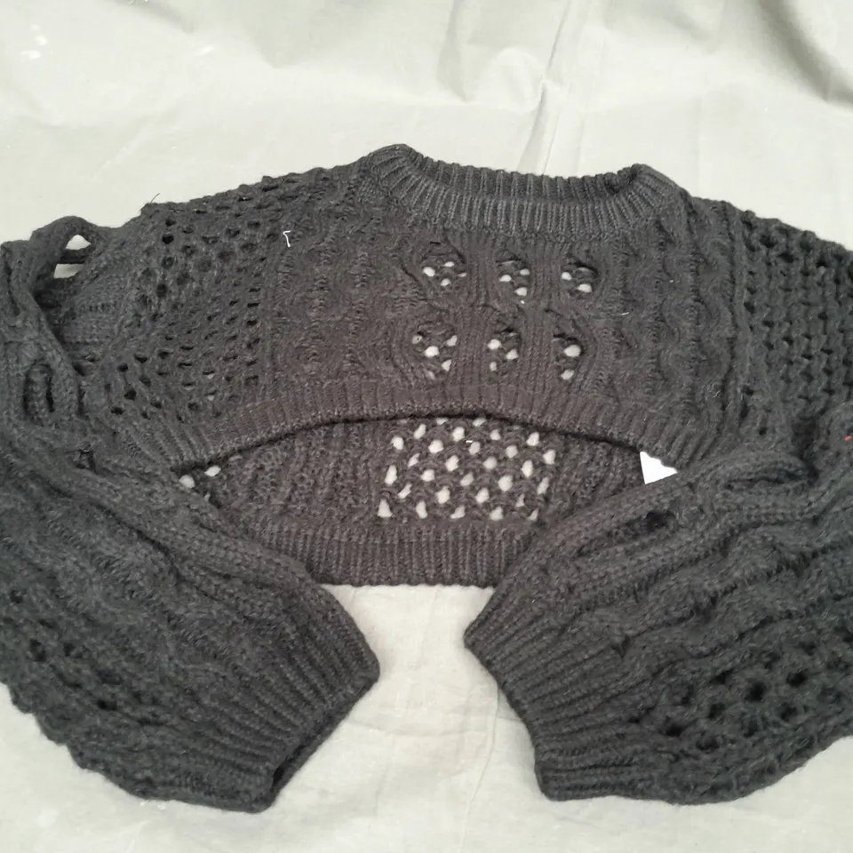 CIDER KNITTED CROPPED BLACK LONG SLEEVE TOP - MEDIUM
