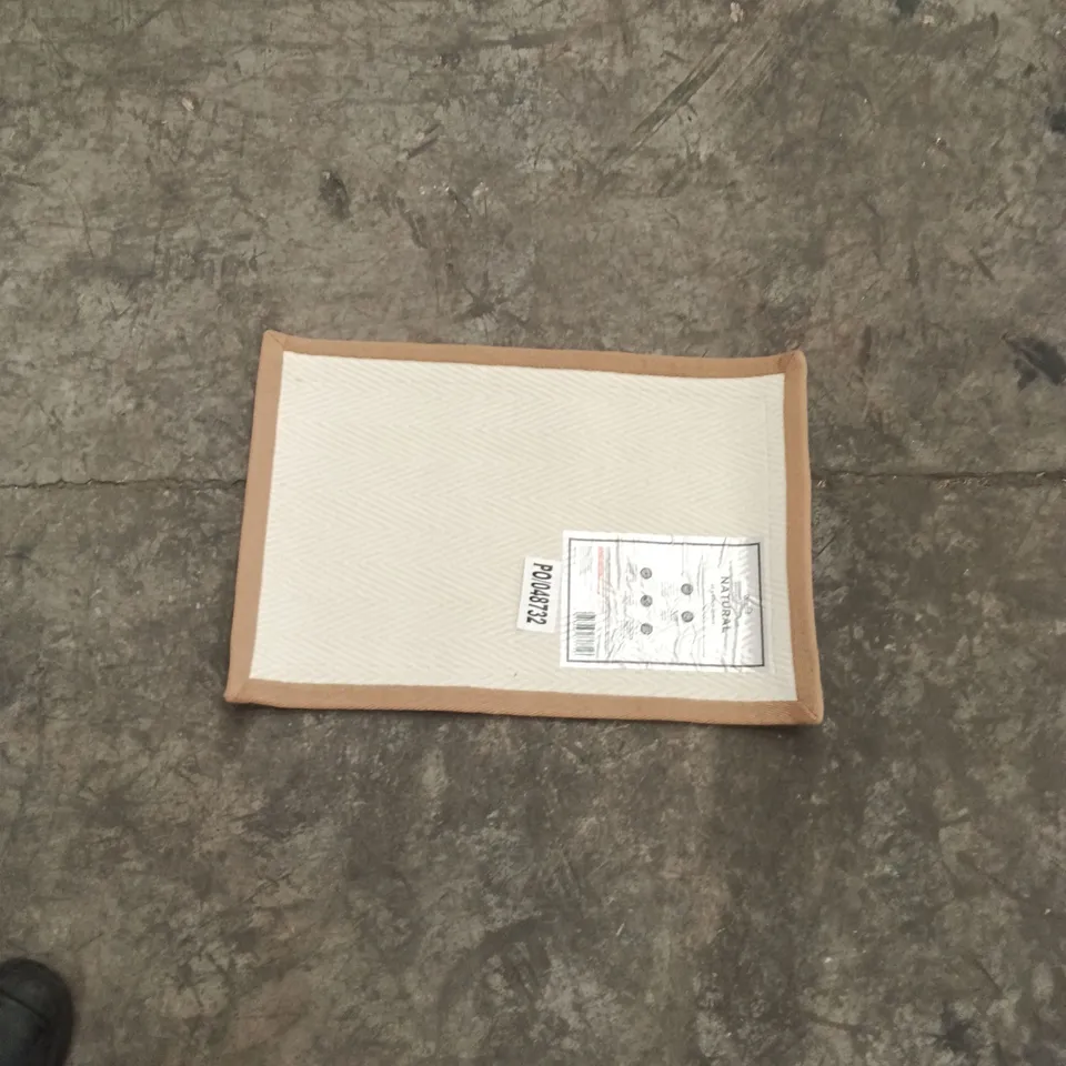 STILLAGE TO CONTAIN APPROXIMATELY 15X DESIGNER AREA RUGS
