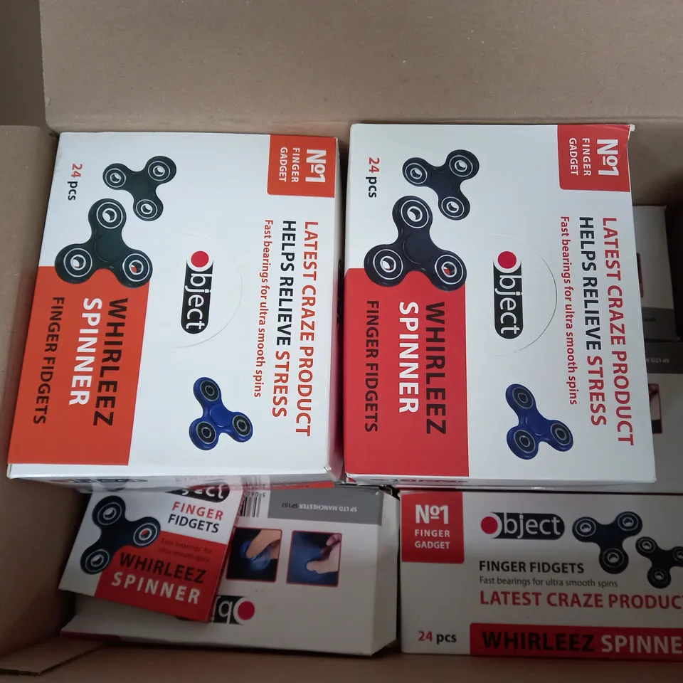 BOX OF APROX 140 OBJECT FIDGET SPINNERS 