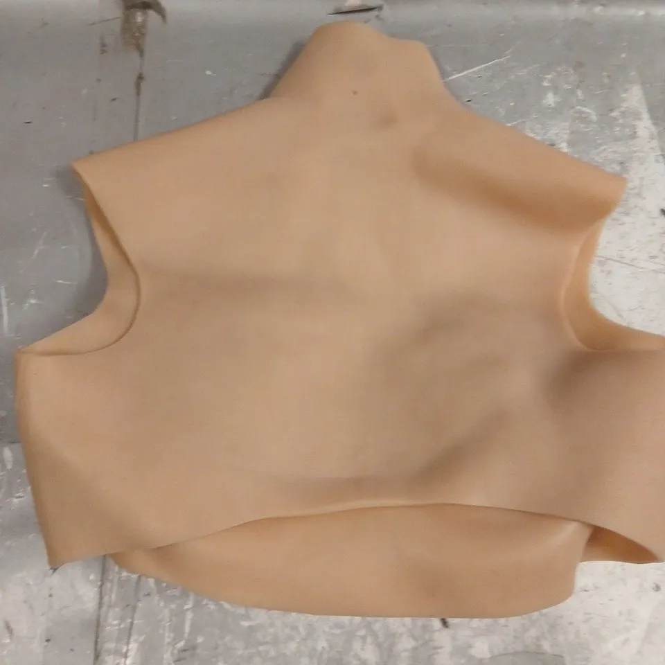 WEARABLE SILICONE CHEST PIECE