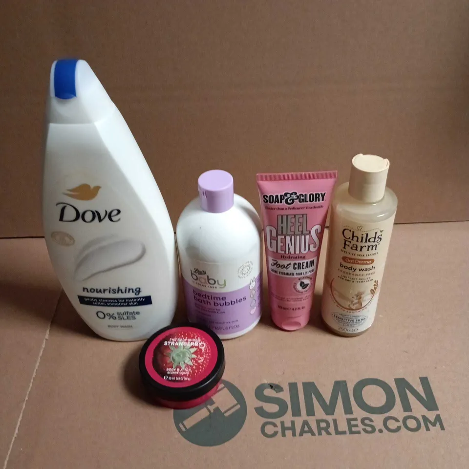 APPROXIMATEY 20 ASSORTED HEALTH AND BEAUTY PRODUCTS TO INCLUDE - DOVE NOURISHING BODY WASH - CHILD'S FARM BODY WASH AND SOAP & GLORY HEEL GENIUS FOOT CREAM