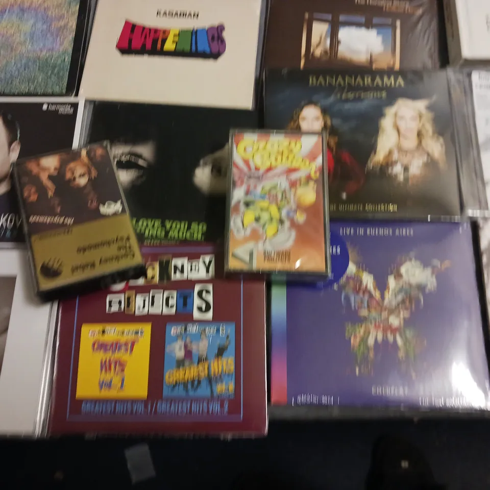 LOT OF APPROXIMATELY 50 ASSORTED MEDIA ITEMS TO INCLUDE A STORY OF INDIE POP. BANANARAMA AND NOW ALBUMS