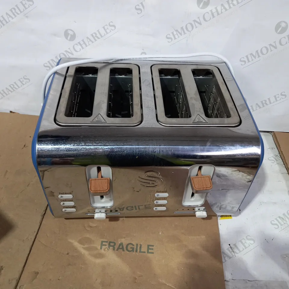 SWAN NORDIC 4 SLICE TOASTER BLUE