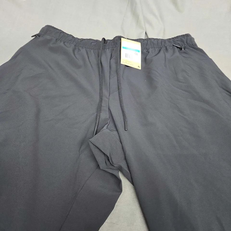 NIKE WOVEN BLACK PANTS - XL