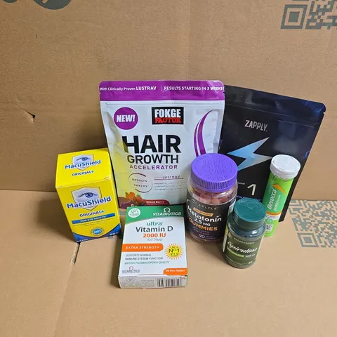 APPROXIMATELY 15 ASSORTED VITAMIN/HEALTH AID PRODUCTS TO INCLUDE ZAPPLY ALL IN ONE SUPPLEMENT, HAIR GROWTH ACCELERATOR, CARLYTE MELATONIN GUMMIES, ETC - COLLECTION ONLY