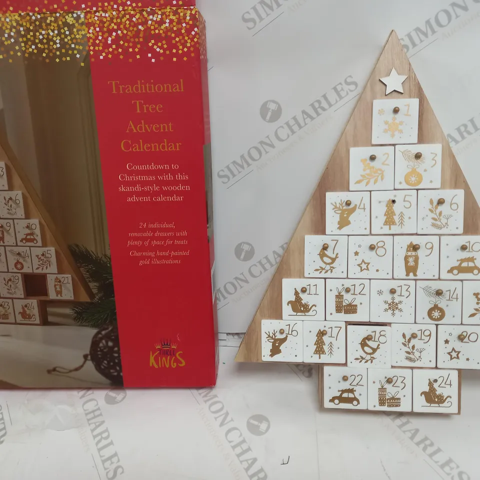 TRADITIONAL TREE ADVENT CALENDAR RRP £29.99