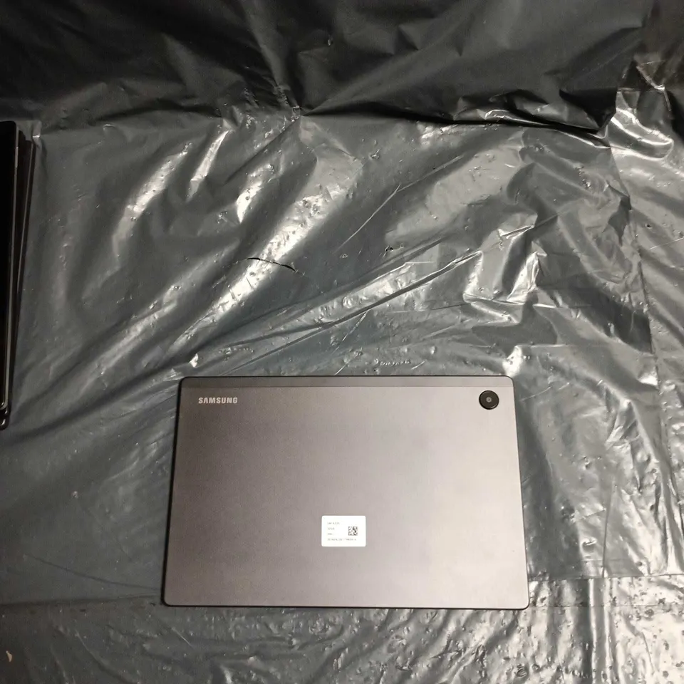 SAMSUNG GALAXY TAB SM-X205 32GB TABLET