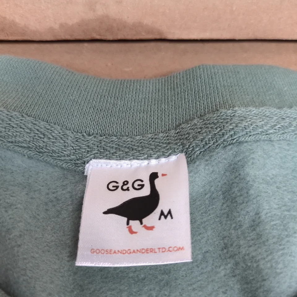 GOOSE & GANDER CREWNECK SWEATSHIRT – SAGE GREEN – SIZE M