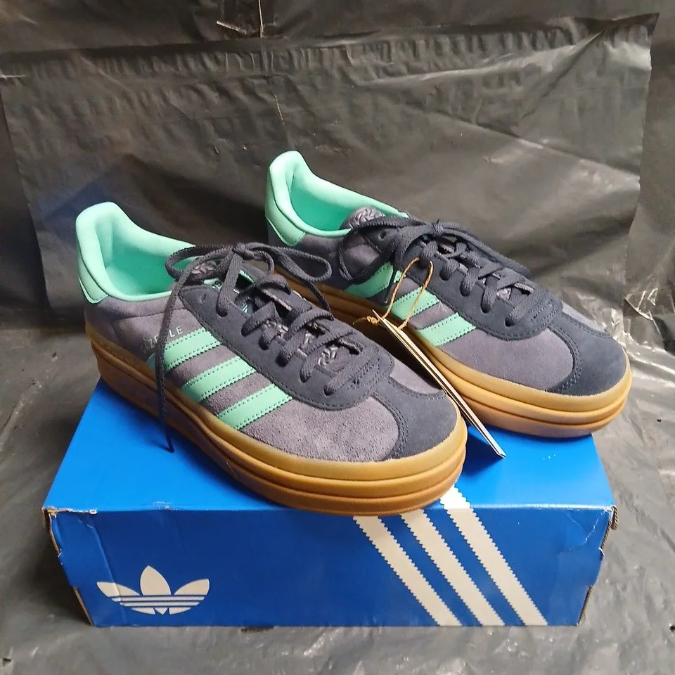 ADIDAS BLUE/GREEN GAZELLE SIZED 6 1/2. BOXED