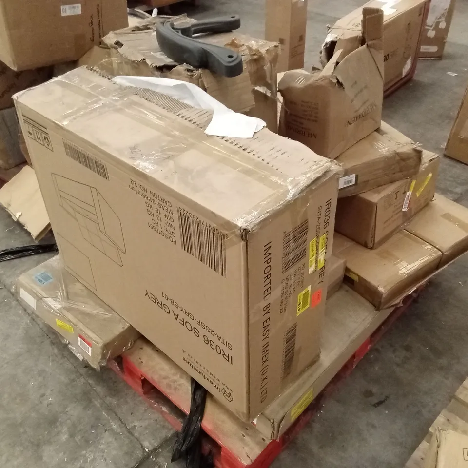 PALLET OF ASSORTED INCOMPLETE DESIGNER FURNITURE AND FURNITURE PARTS