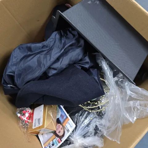 APPROXIMATELY 12 ASSORTED ITEMS TO INCLUDE SUNAGOR MINI-POCKET BINOCULARS, WALKING POLES, 8 INCH ELECTRIC SKILLET, ETC - COLLECTION ONLY