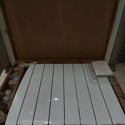 (FAULTY) BOXED WARM HOME CERAMIC RADIATOR 2000W ( WHITE )
