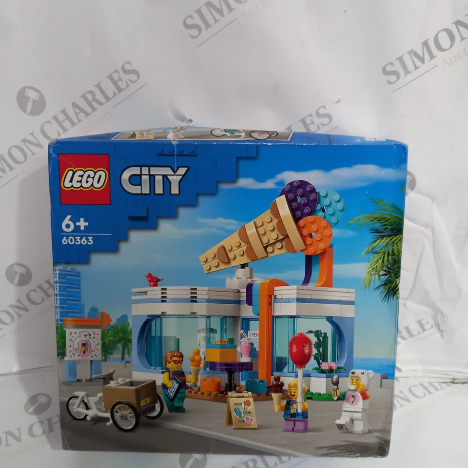 BOXED LEGO CITY ICE-CREAM SHOP - 60323