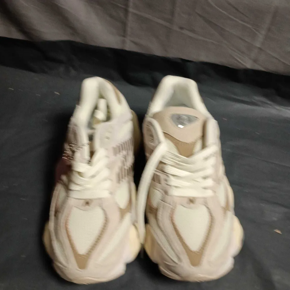 UNBOXED PAIR OF NEW BALANCE SNEAKERS – UK SIZE 4