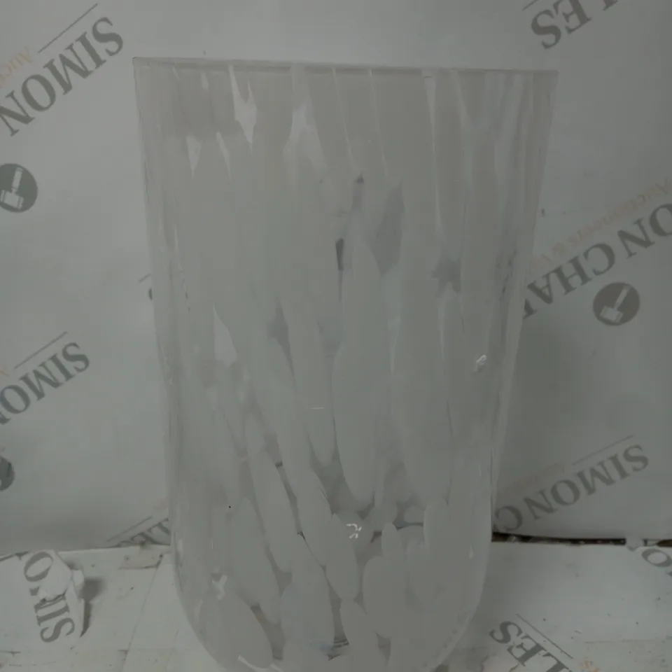 JM BY JULIEN MACDONALD HURRICANE VASE AND WAX LED CANDLE