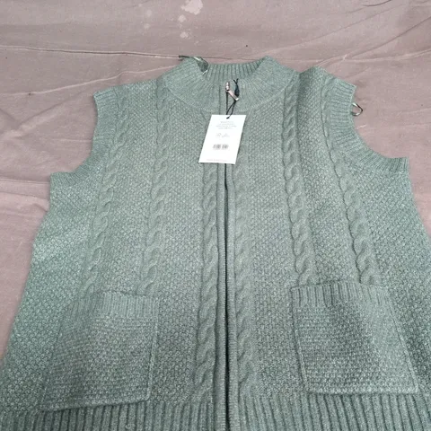 HONOR MILLBURN GREEN SLEEVELESS KNITTED VEST – TWO PATCH POCKETS 