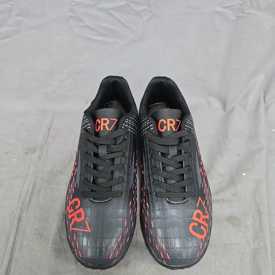 CR7 FOOTBALL TRAINERS - UK SIZE 36