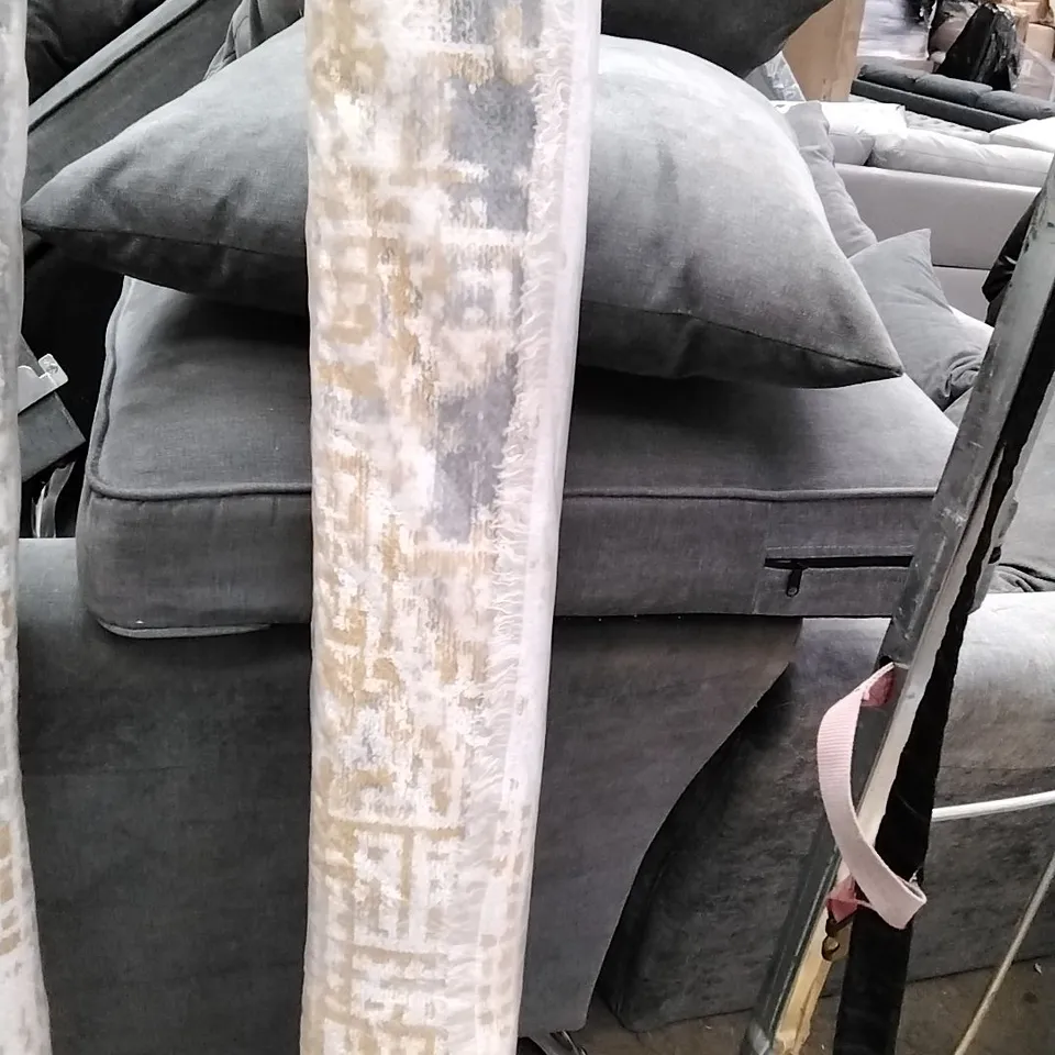 BRAND NEW DESIGNER GREY AND GOLD RUG 80CM