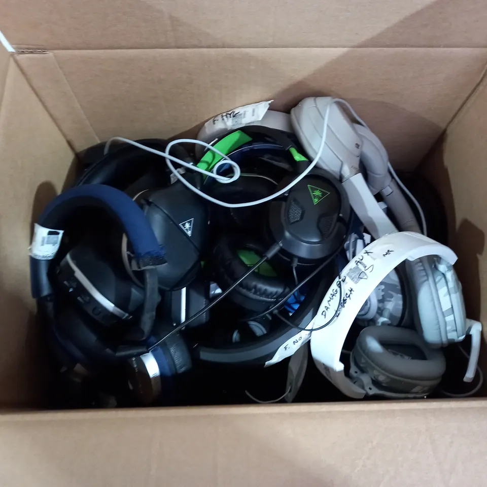 BOX OF APPROX 15 ASSORTED HEADPHONES TO UNCLUDE - SONY HEADPHONES - TURTLE BEACH RECON 70R - BOWERS & WILKINS ECT
